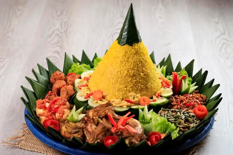 Catering Nasi Tumpeng Halal Muslim Untuk Ulang Tahun Sorong